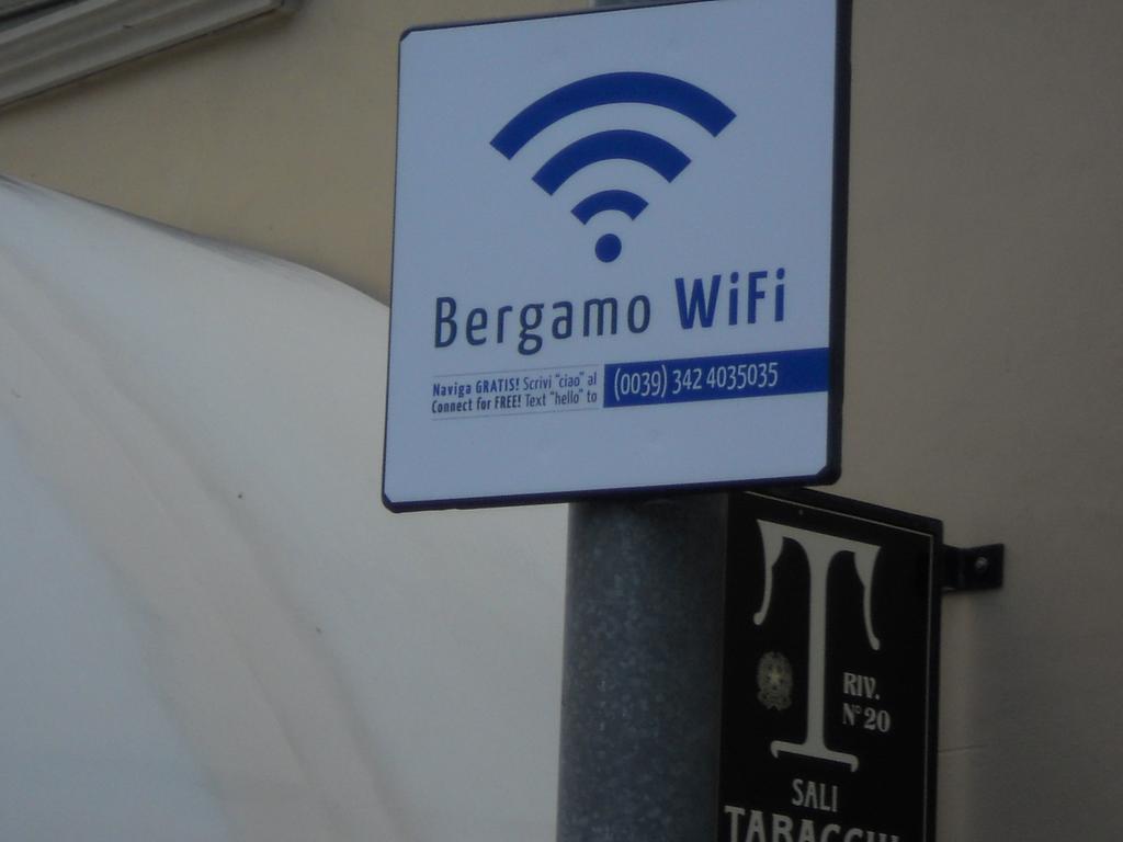 Al Centro Storico Appartement Bergamo Buitenkant foto